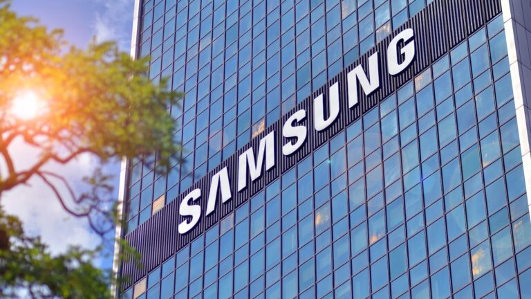 Samsung logged its largest quarterly operating profit ever as AI chip orders topped forecasts. (Image: Shutterstock)