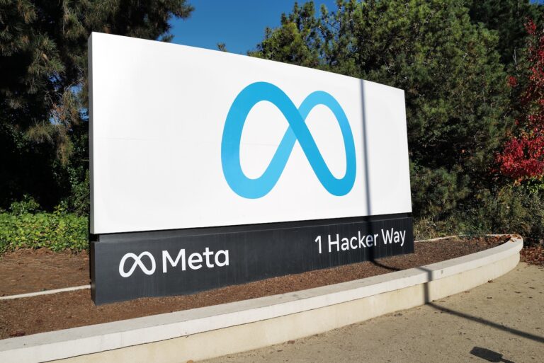 Meta's Q2 revenue set a company record, yet free cash flow landed at just $784 million. (Image: Shutterstock)