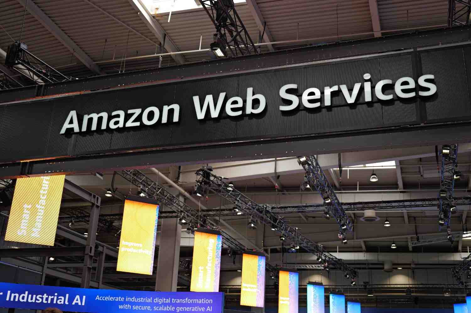 AWS agentic data operations workflow dashboard showing automated data source integration and control panels