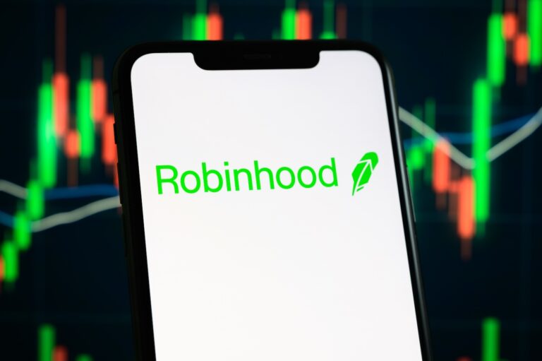 Robinhood Chain Breakthrough Unleashes Perps to 50M Users