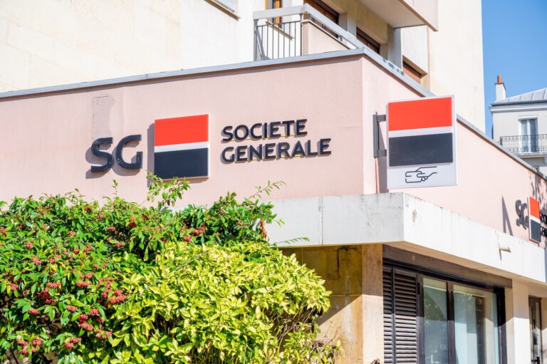 Corporate AI Push Gets Official Anthropic Deal at Societe Generale